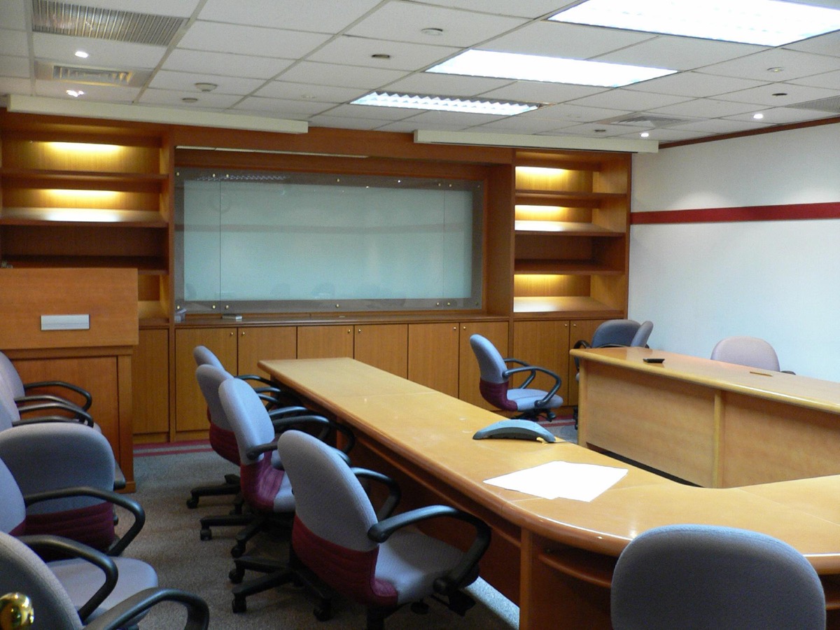 Salle de réunion, ambiance professionnelle